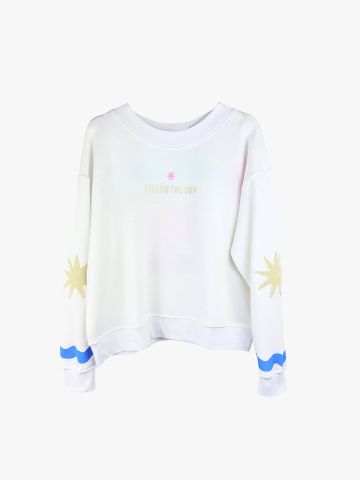 YIPPIE HIPPIE WHITE APPLIQUE DESIGN SWEATSHIRT