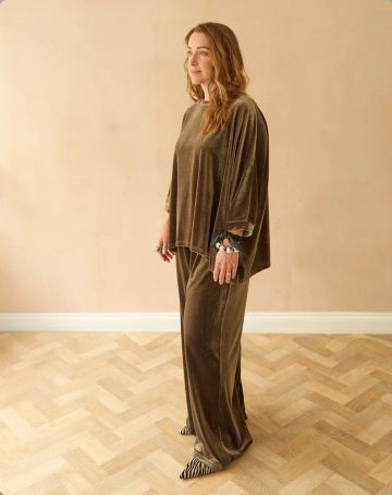 CHALK ERIN VELVET TOP