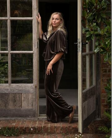CHALK EVIE VELVEET TROUSER