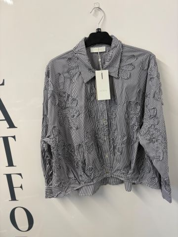 NOEN 86302 STRIPED APPLIQUE SHIRT